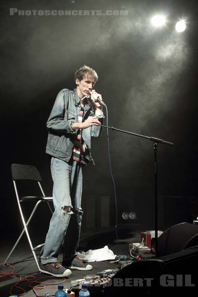 ATLAS SOUND - 2012-06-06 - PARIS - Trabendo - 